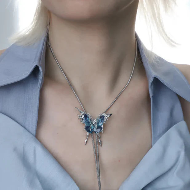 Ezr3lya BUTTERFLY NECKLACE