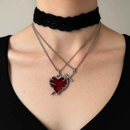 Collar unidos por sangre