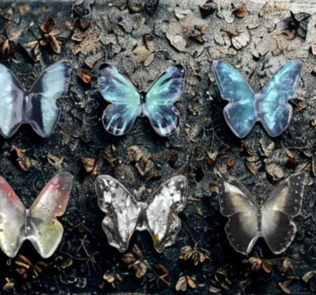 Ezr3lya BUTTERFLY NECKLACE