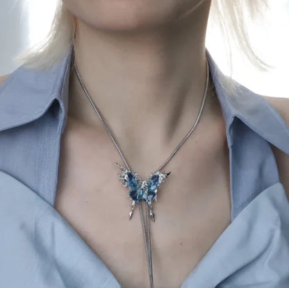 Ezr3lya BUTTERFLY NECKLACE
